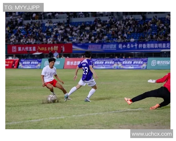 足球明星与小孩的奇妙互动特效展现欢乐瞬间 足球明星与小孩的奇妙互动特效展现欢乐瞬间