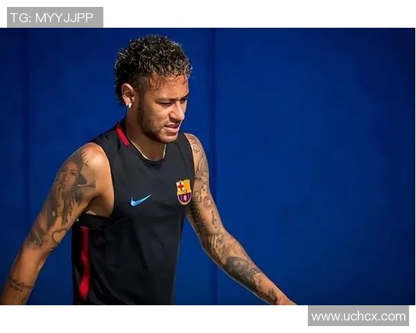 足球明星纹身图案男孩的个性表达与时尚潮流探索