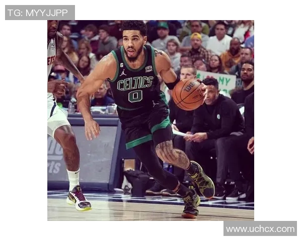 篮球明星的时尚穿戴风格解析引领潮流的运动与生活结合之美